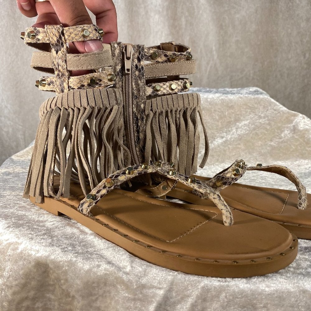 Mari A - Pixie Sandals